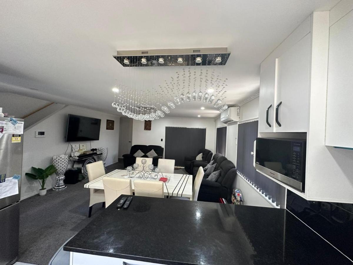 Auckand Holiday In The Golden Circle Villa Auckland Bagian luar foto