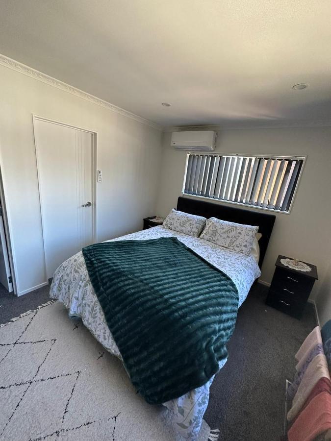 Auckand Holiday In The Golden Circle Villa Auckland Bagian luar foto